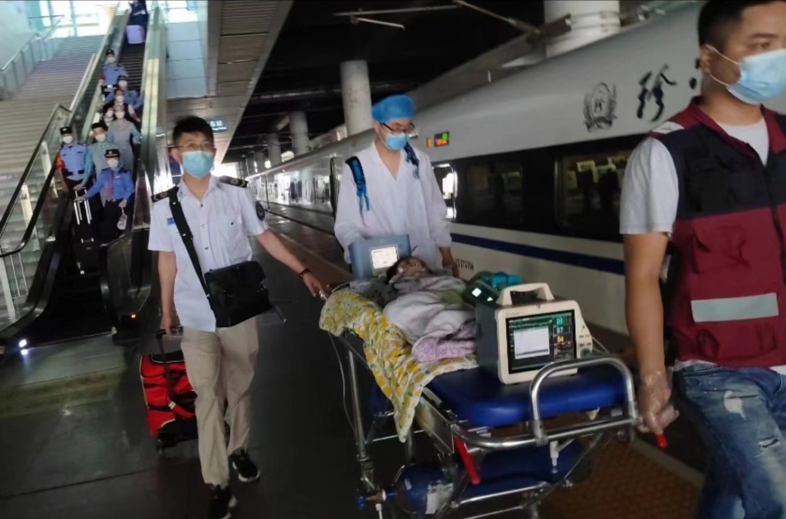 五家渠市高铁转运公司